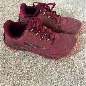 ALTRA Superior 4.5 Women’s Size 9